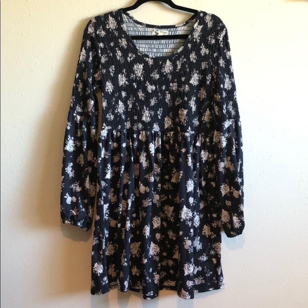 Floral long-sleeved dress